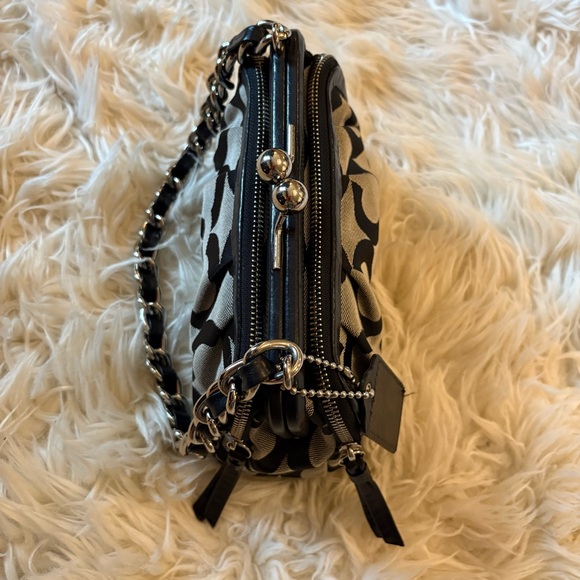 Coach Kisslock Purse Vintage Parker Black Signature C Chain Canvas Shoulder Bag - Picture 5 of 9